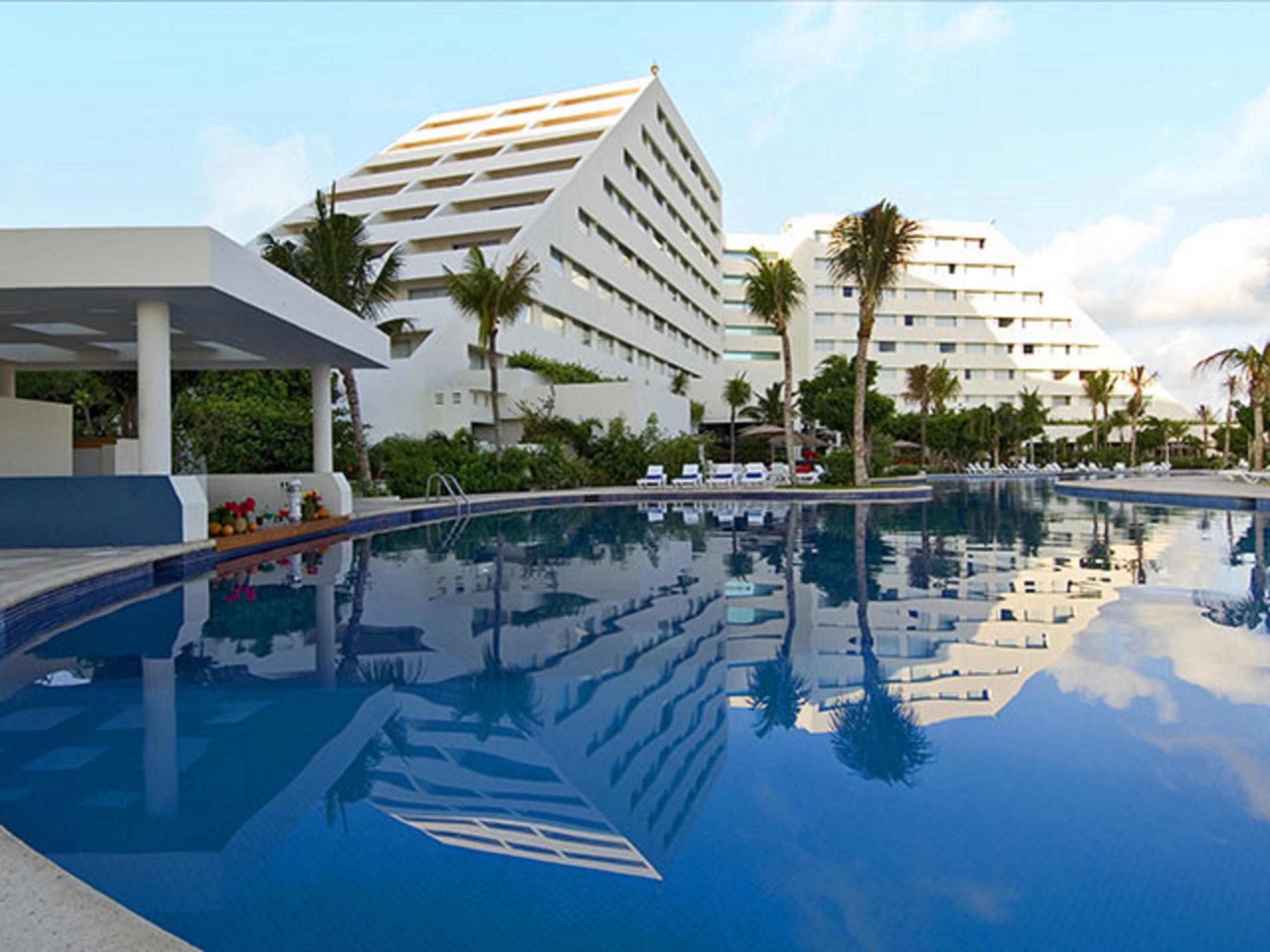 Oasis Palm Hotel Cancun Bagian luar foto