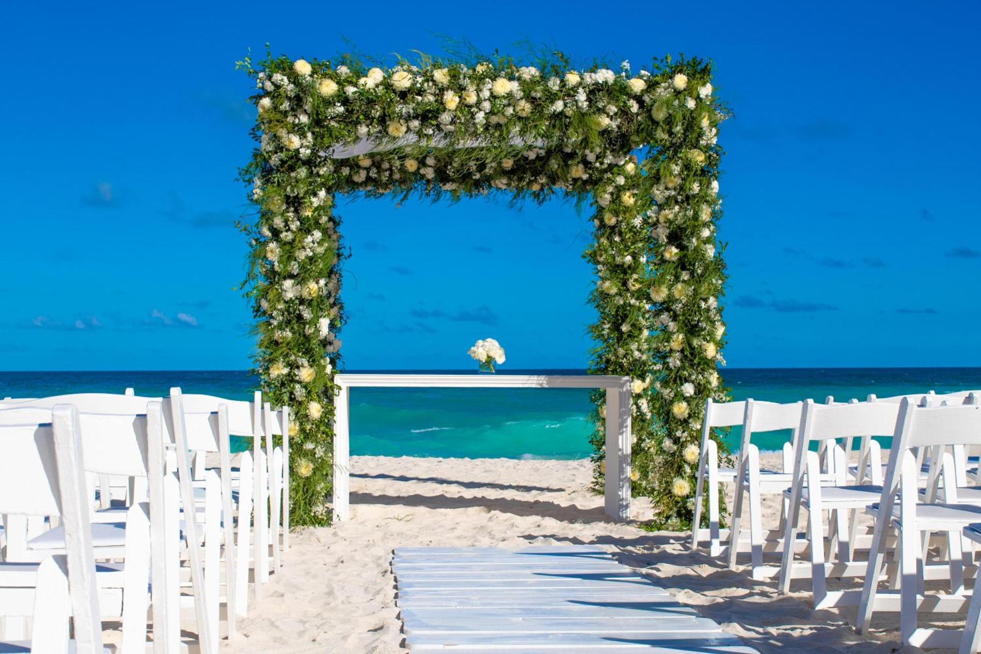 Oasis Palm Hotel Cancun Bagian luar foto