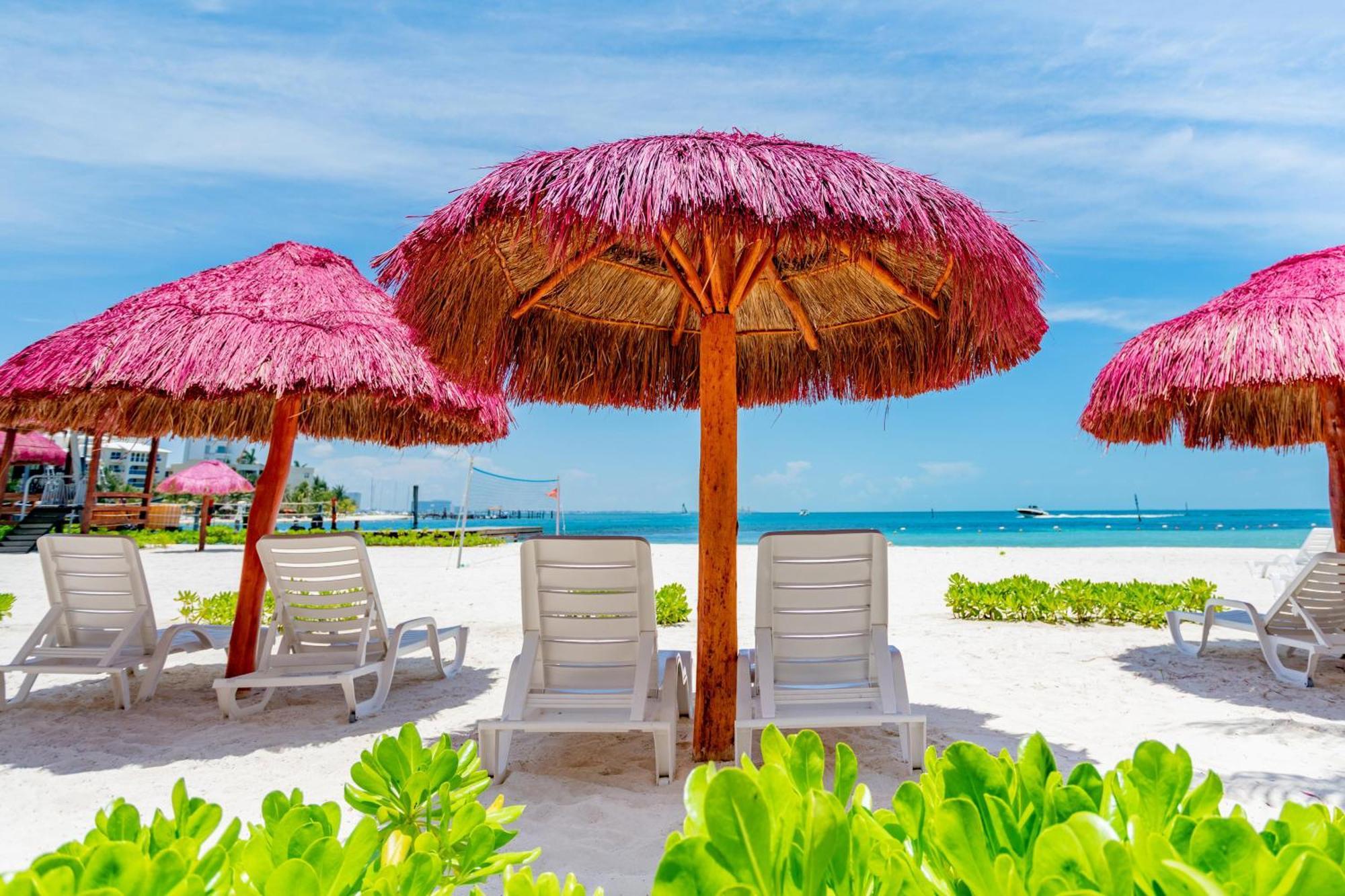 Oasis Palm Hotel Cancun Bagian luar foto